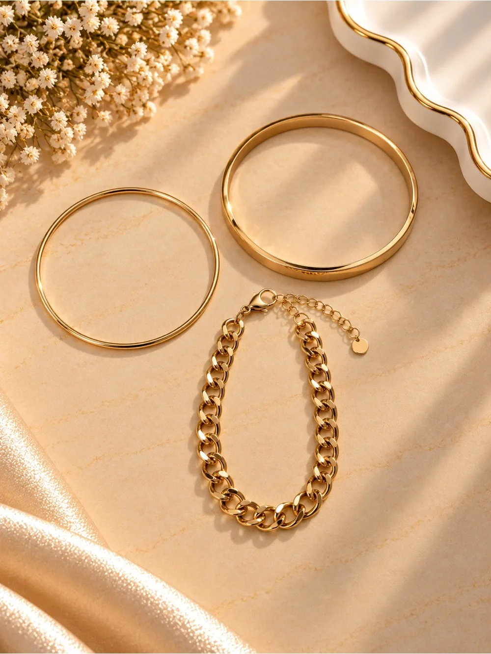 Gold Tone Women’s Bracelet Set – Stackable Bangles & Chain Bracelet